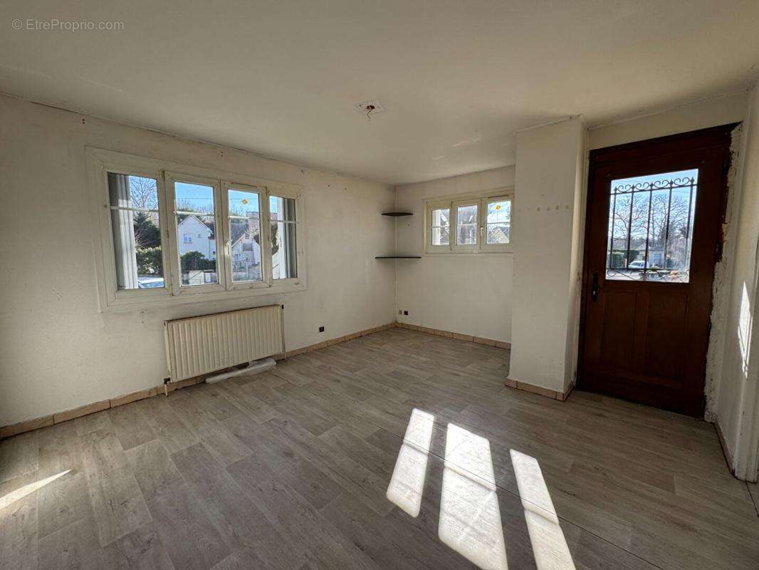 Maison à CREPY-EN-VALOIS