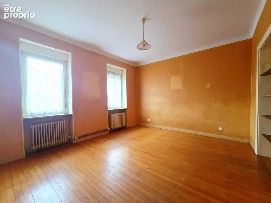 Exclusivité — Maison familiale de 220 m2 environ avec jardin - photo 11
