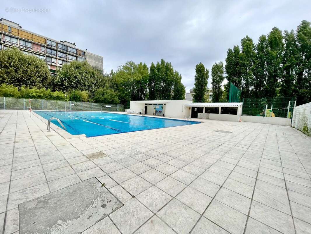 Appartement à FONTENAY-LE-FLEURY