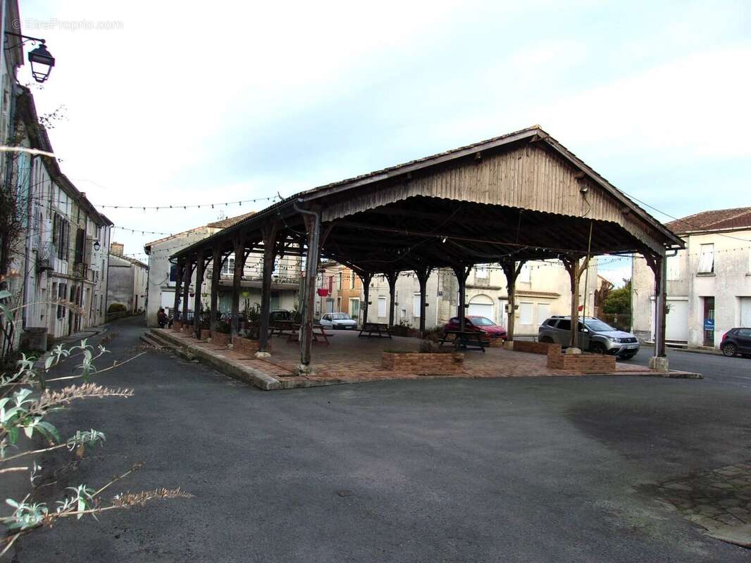 Maison à LEVIGNAC-DE-GUYENNE