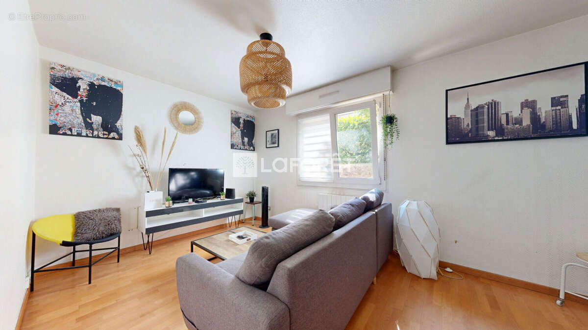 Appartement Bischheim 2 pièce(s) 52.71 m2 Schiltigheim Centre Nautique  Appartement rénové avec extérieur privatif ? Coup de coe - photo 3