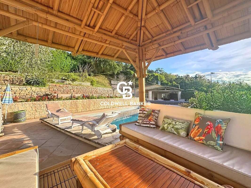 Maison à LES ADRETS-DE-L&#039;ESTEREL