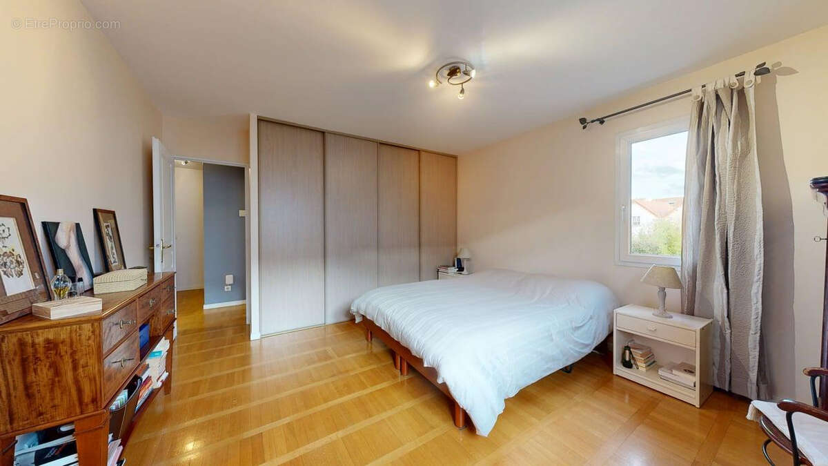 Maison à NANTERRE