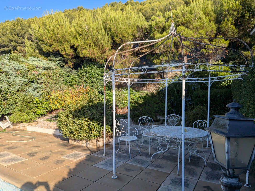 Maison à LA VALETTE-DU-VAR