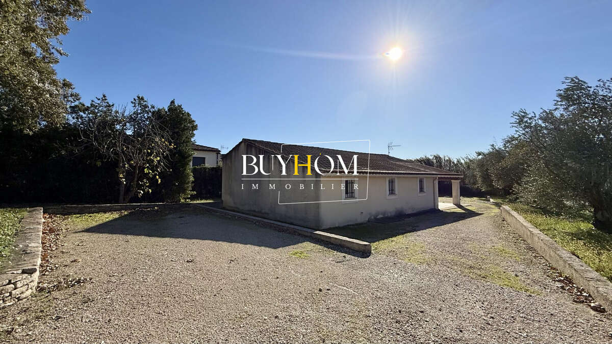 Maison 75 m² à L'isle-Sur-La-Sorgue  - photo 3