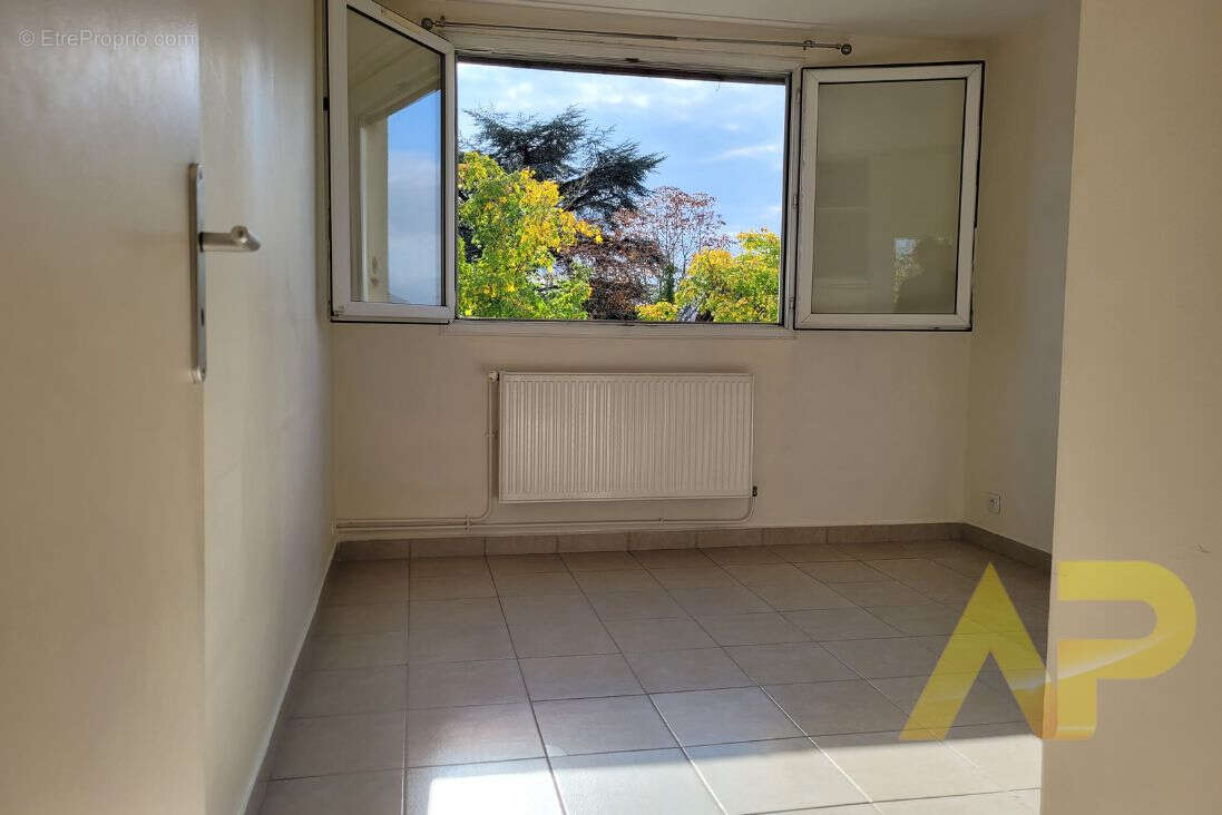 Appartement à VILLEMOMBLE