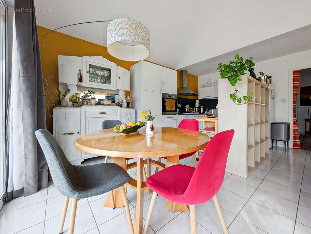 Maison à LE TRONCHET