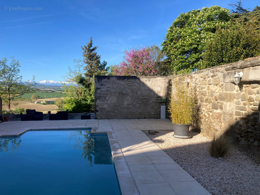Maison à FERRAN