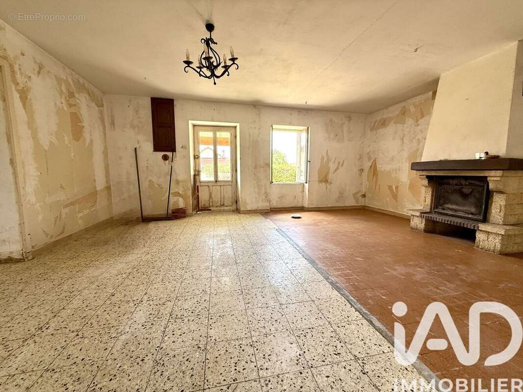Photo 3 - Maison à LES GUERREAUX