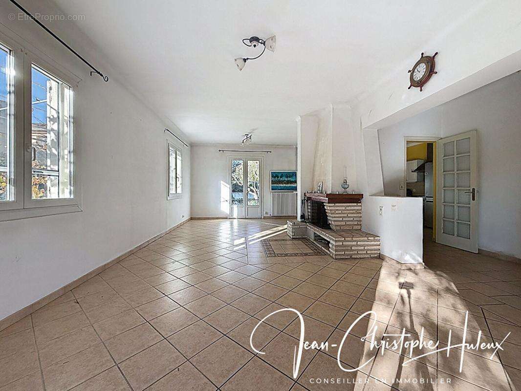 Maison à BOUILLARGUES