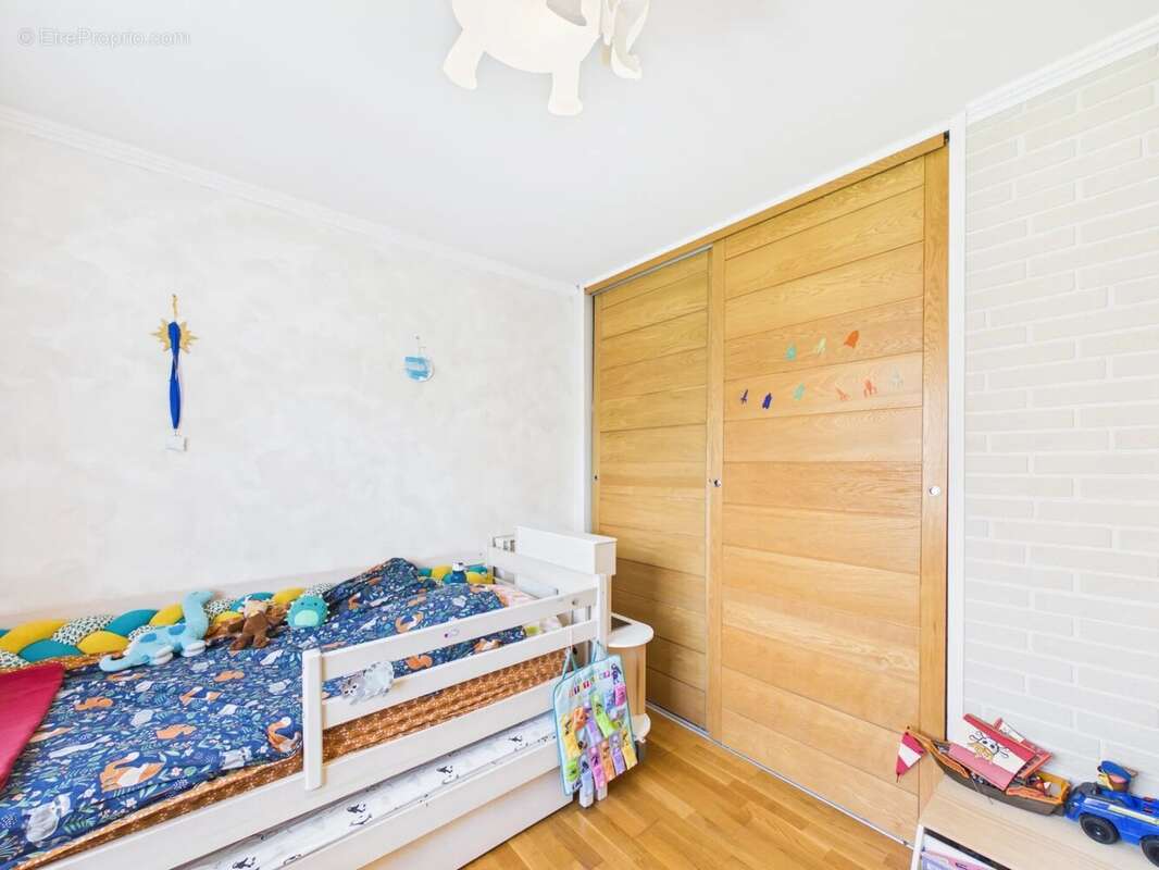 Antibes – quartier des combes – 3 pièces d'angle avec grande terrasse, garage et cave - photo 12