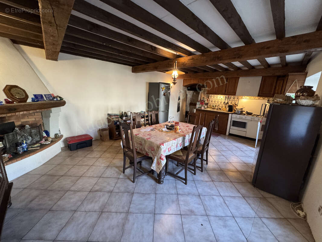 Maison à VILLARDEBELLE