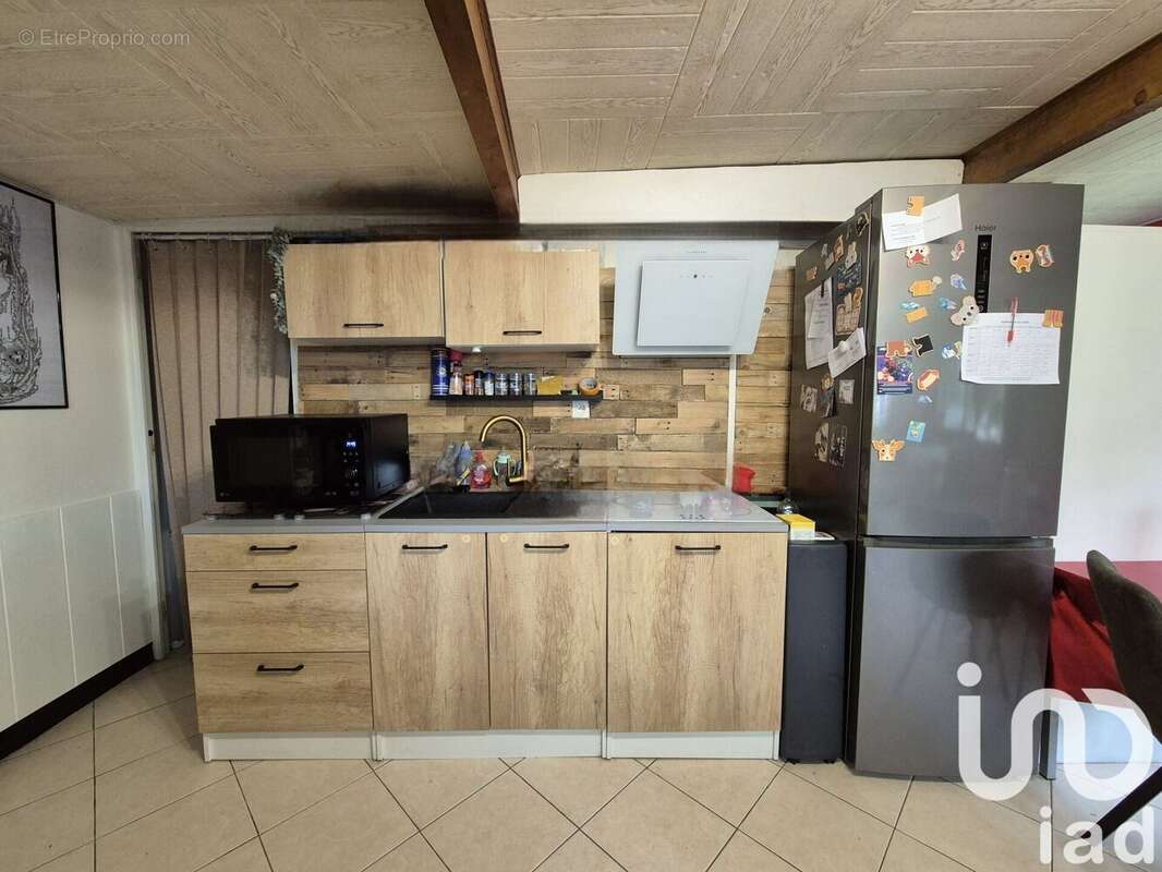 Photo 5 - Maison à LAROCHE-SAINT-CYDROINE