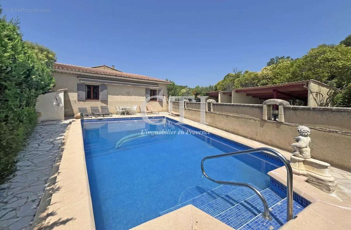 Maison à VAISON-LA-ROMAINE