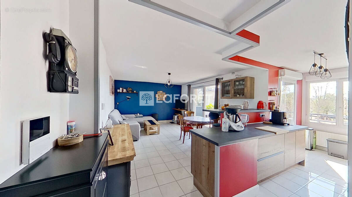 Appartement à LYON-8E