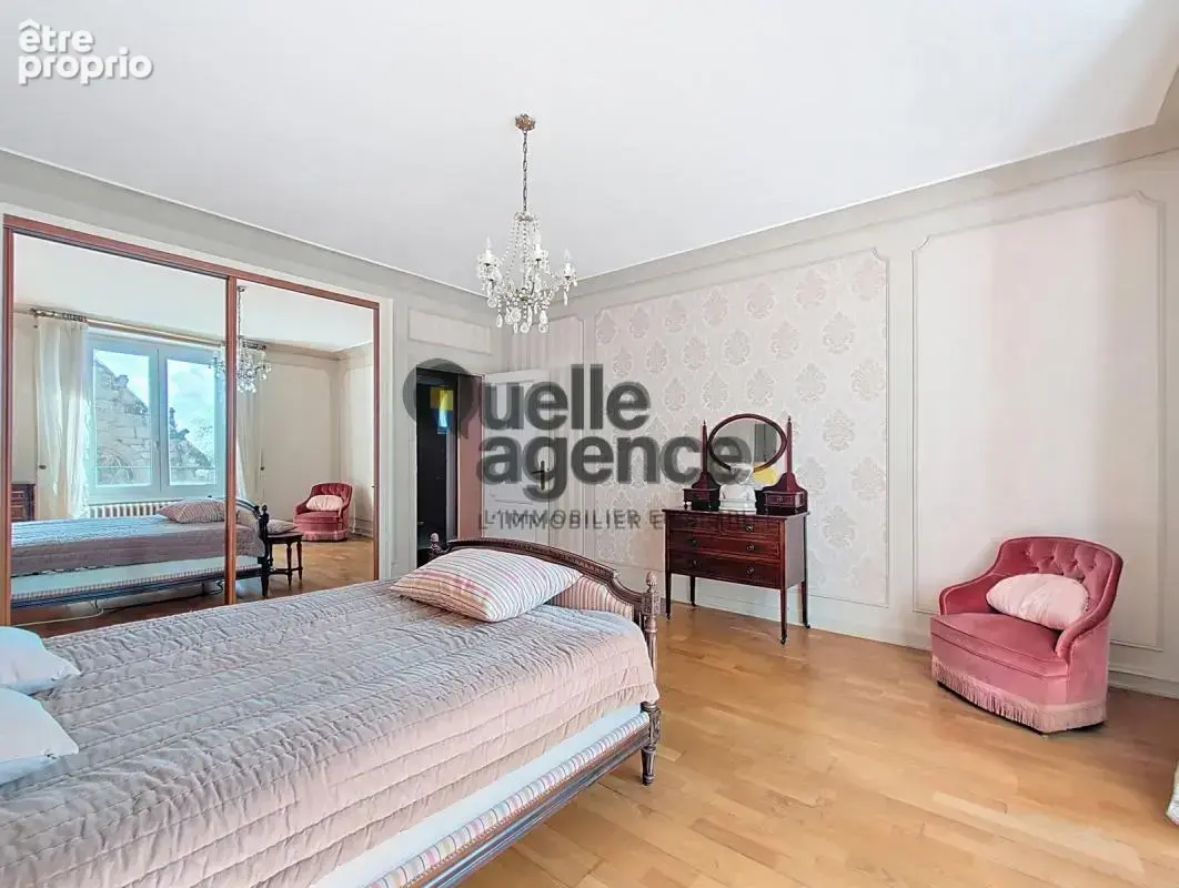 Maison bourgeoise au cœur du bourg - photo 10