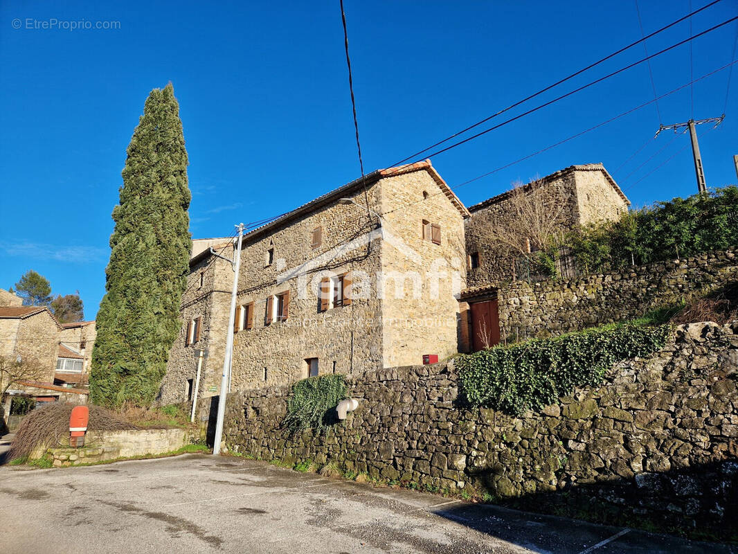 Maison à SAINT-MARTIN-DE-VALGALGUES