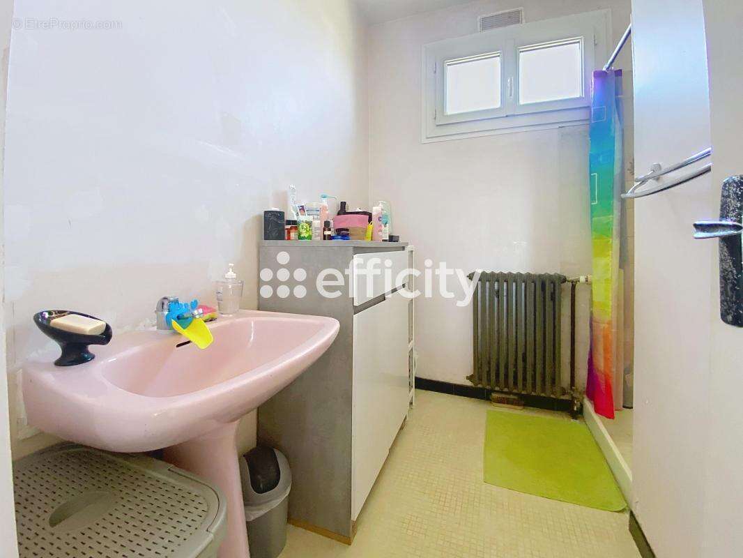 Maison à SAINT-MAURICE-SUR-FESSARD