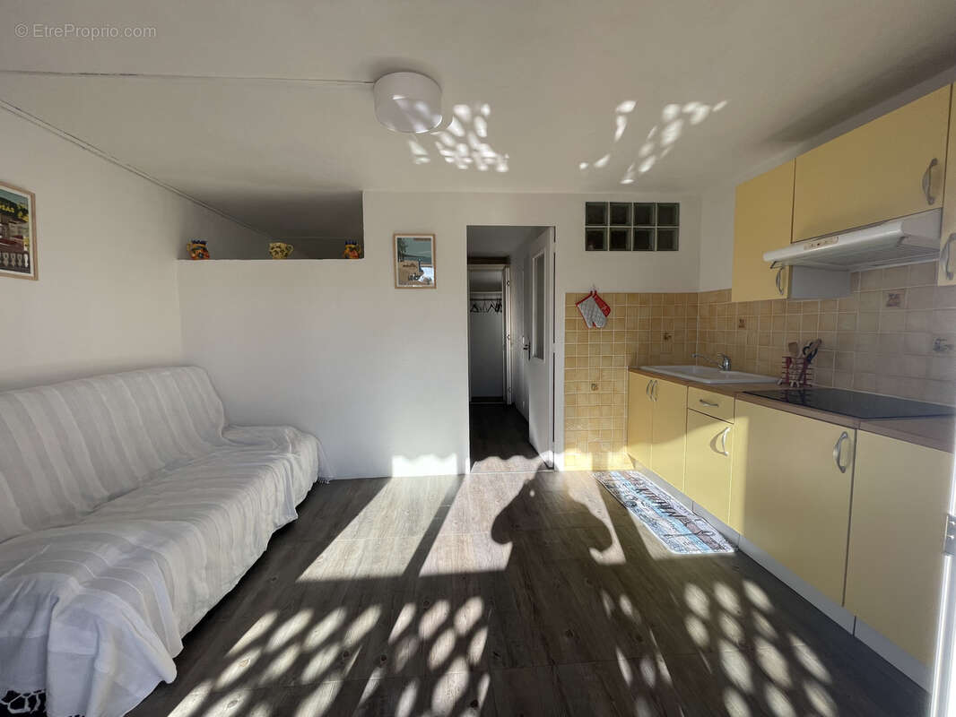 Maison à BORMES-LES-MIMOSAS