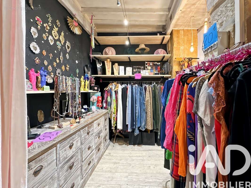 Photo 7 - Commerce à UZES