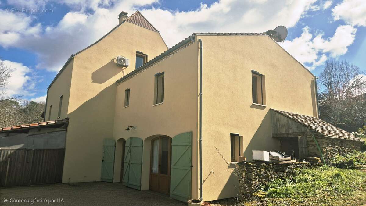 Maison à MEYRALS