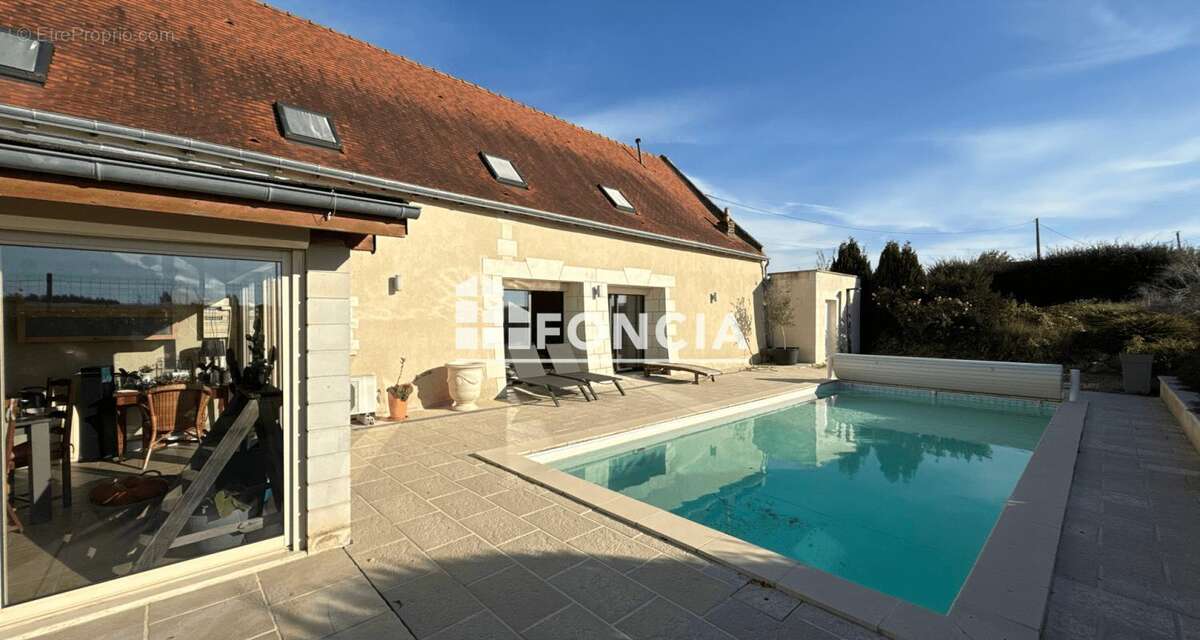 Maison à SAINT-EPAIN