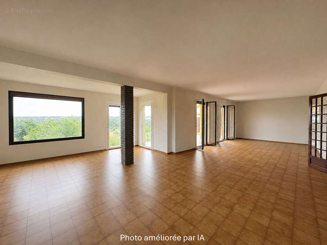 Boissettes _Maison 8 pièces 183 m² + Terrain constructible à diviser - photo 4