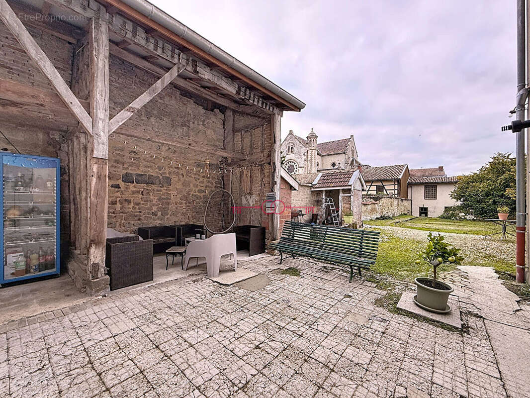 Maison à SAINTE-MENEHOULD