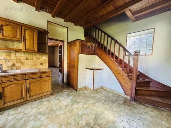 Maison à PIERRE-CHATEL