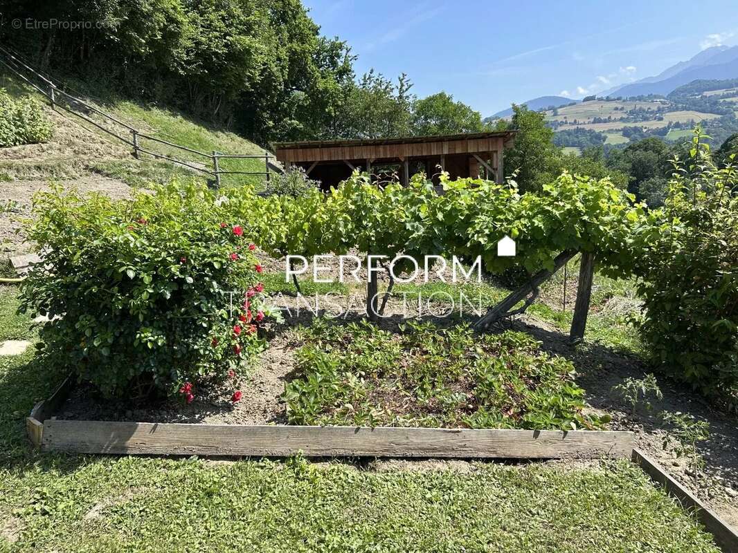 Maison à SAINT-MARTIN-D&#039;URIAGE