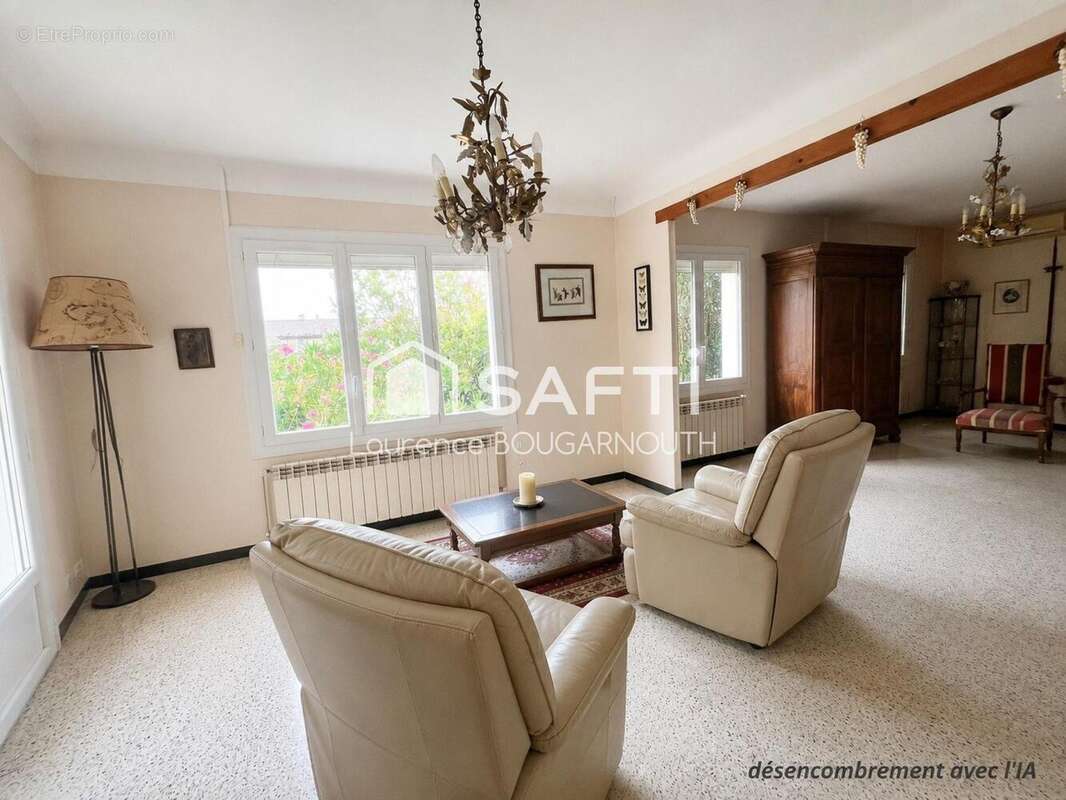 Maison 137 m² à Cavillargues  - photo 3