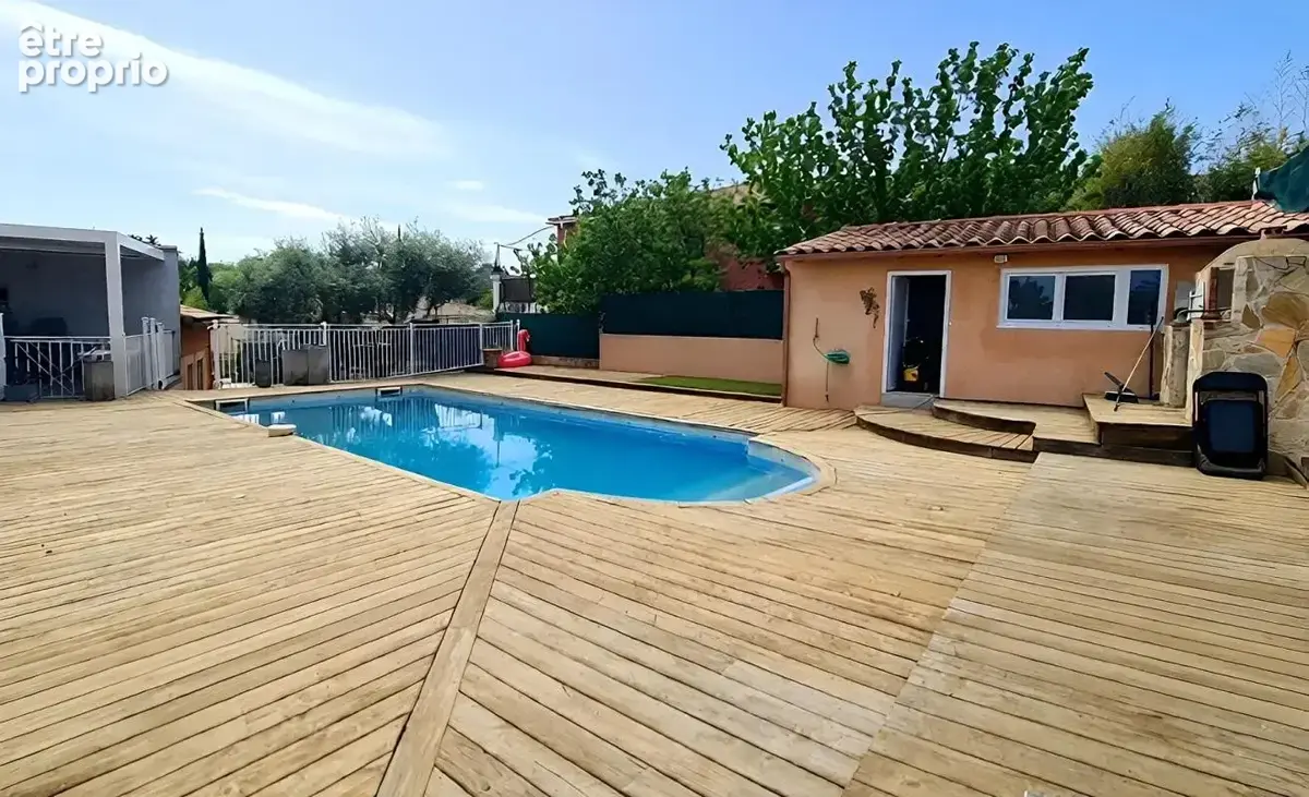 Alès - Maison  5 chambres avec Piscine sur 850 m2 de terrain - photo 17