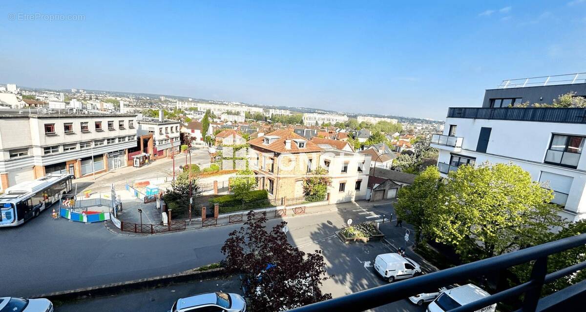 Appartement à FRESNES