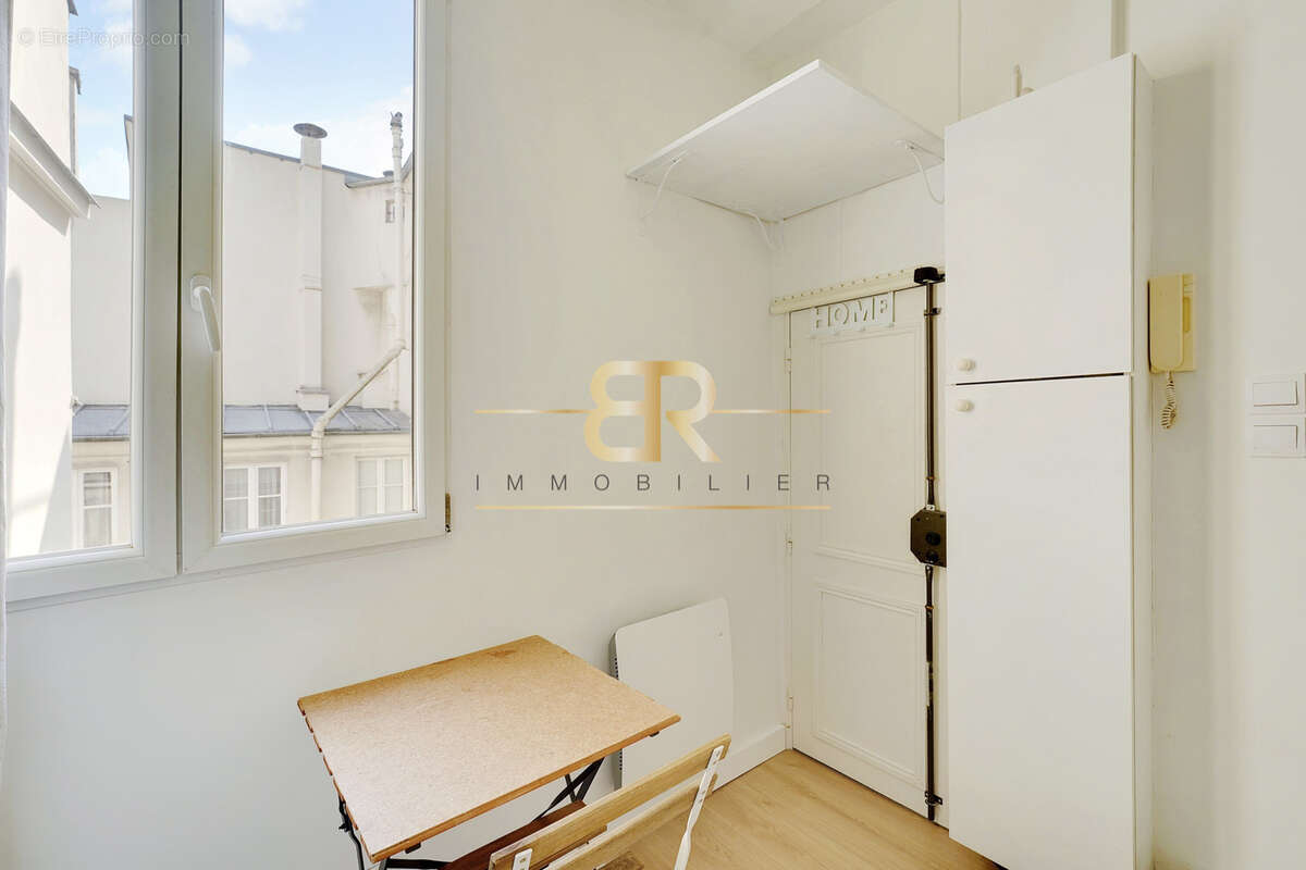 Appartement à PARIS-3E