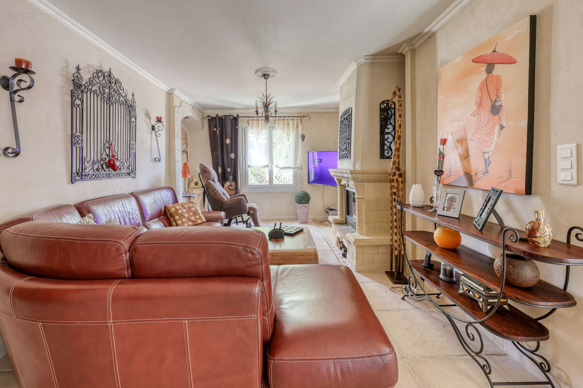 Maison à LA VALETTE-DU-VAR