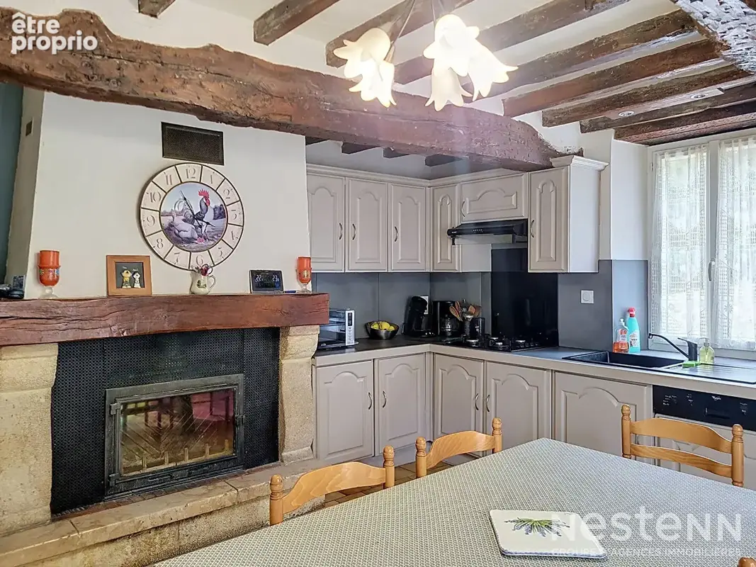A Vendre Gasconne rénovée de 203m² avec dépendances et plus de 3 hectares à Saint-Puy - photo 2