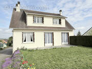 Maison à MORAINVILLIERS