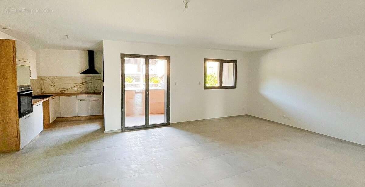 Appartement à RENAGE