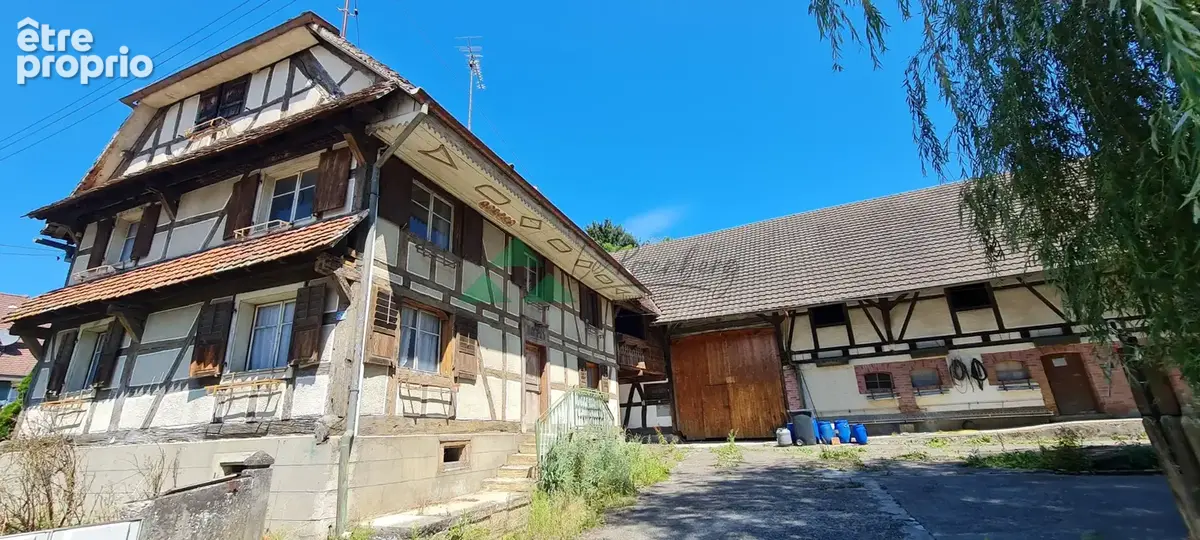 Ferme avec dépendances et hangar - photo 2