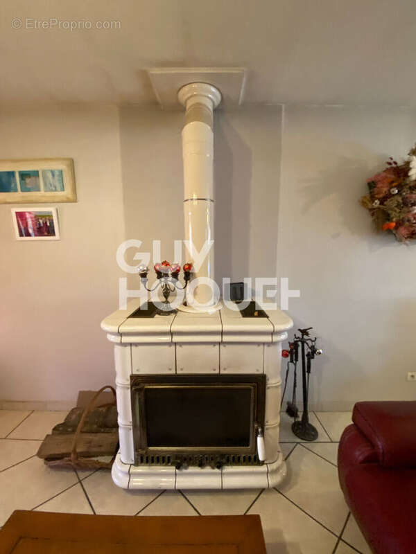 Maison à SAINT-MAGNE-DE-CASTILLON