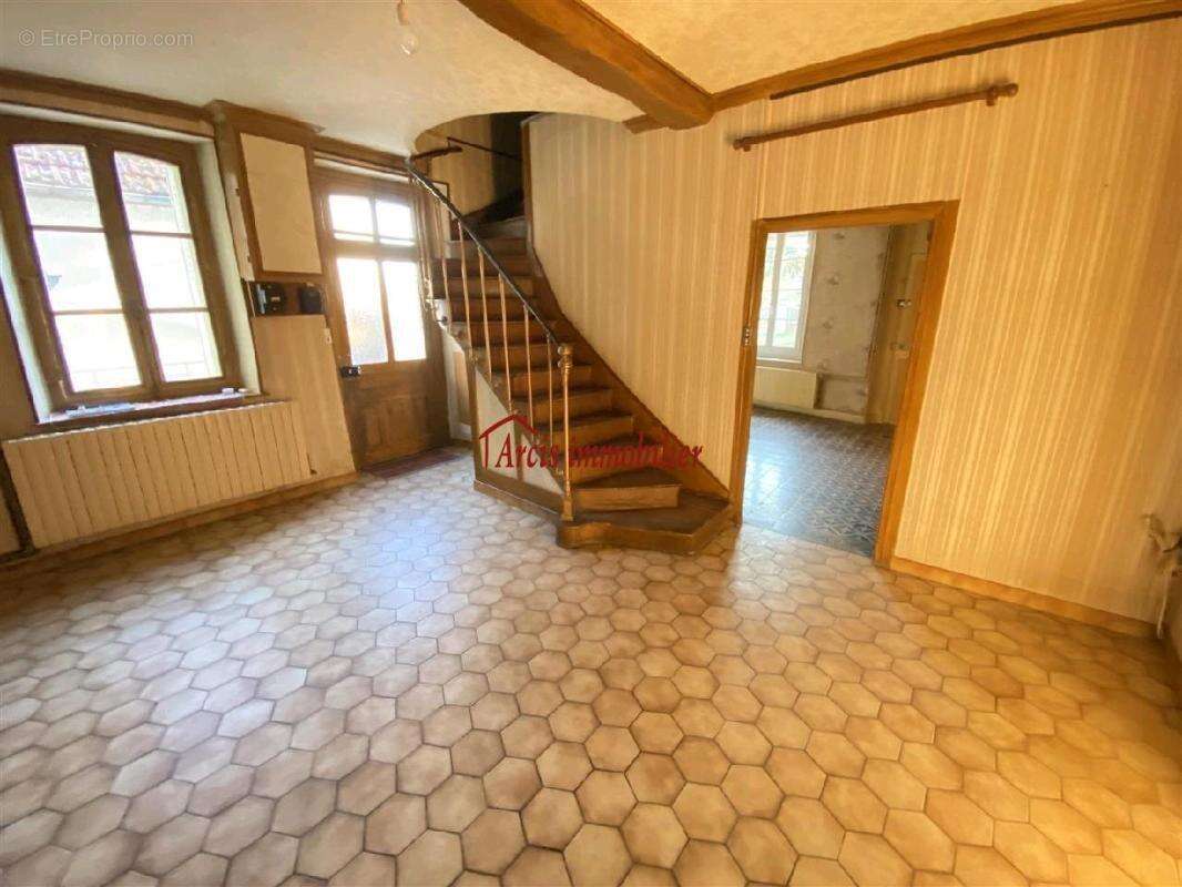 Maison à PLANCY-L'ABBAYE