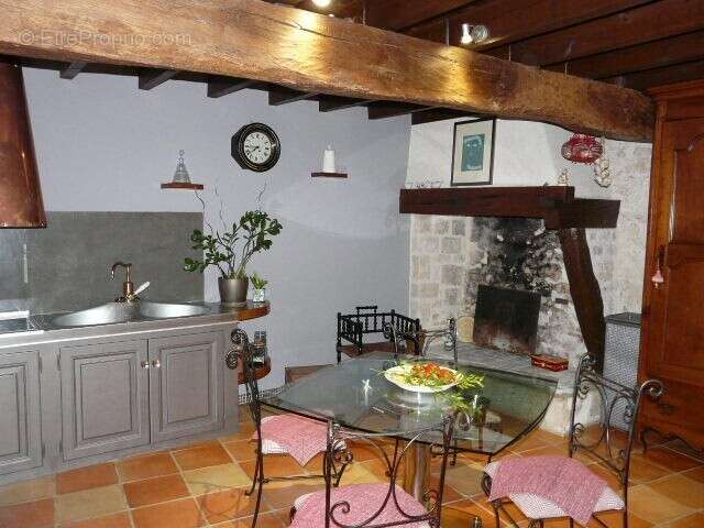 Maison à PUJOLS
