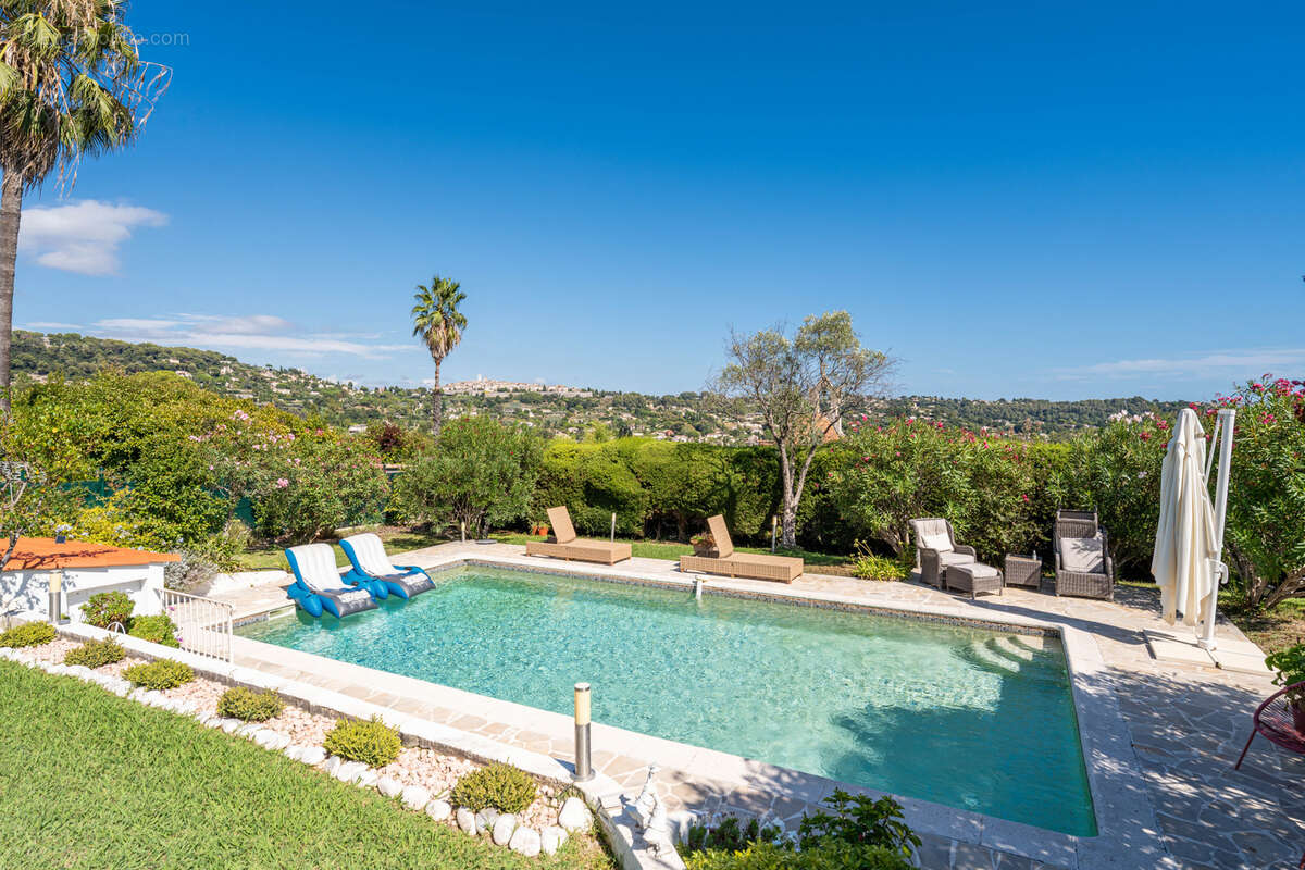 Maison à LA COLLE-SUR-LOUP