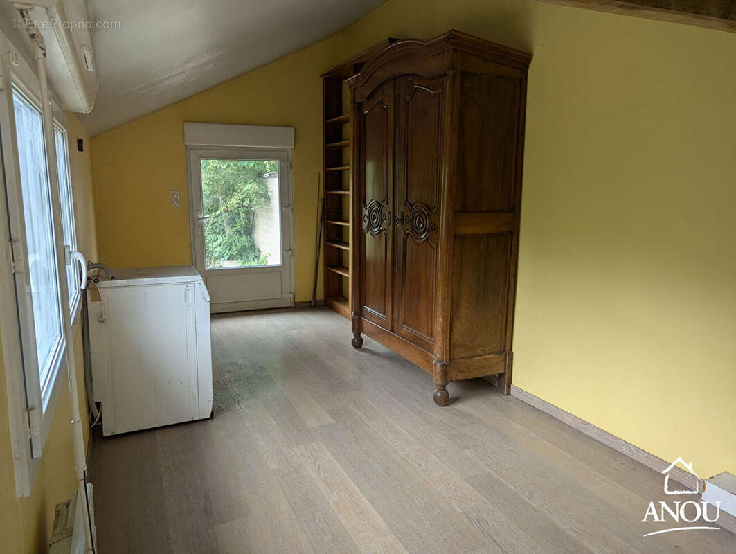 Maison à LA BAZOCHE-GOUET