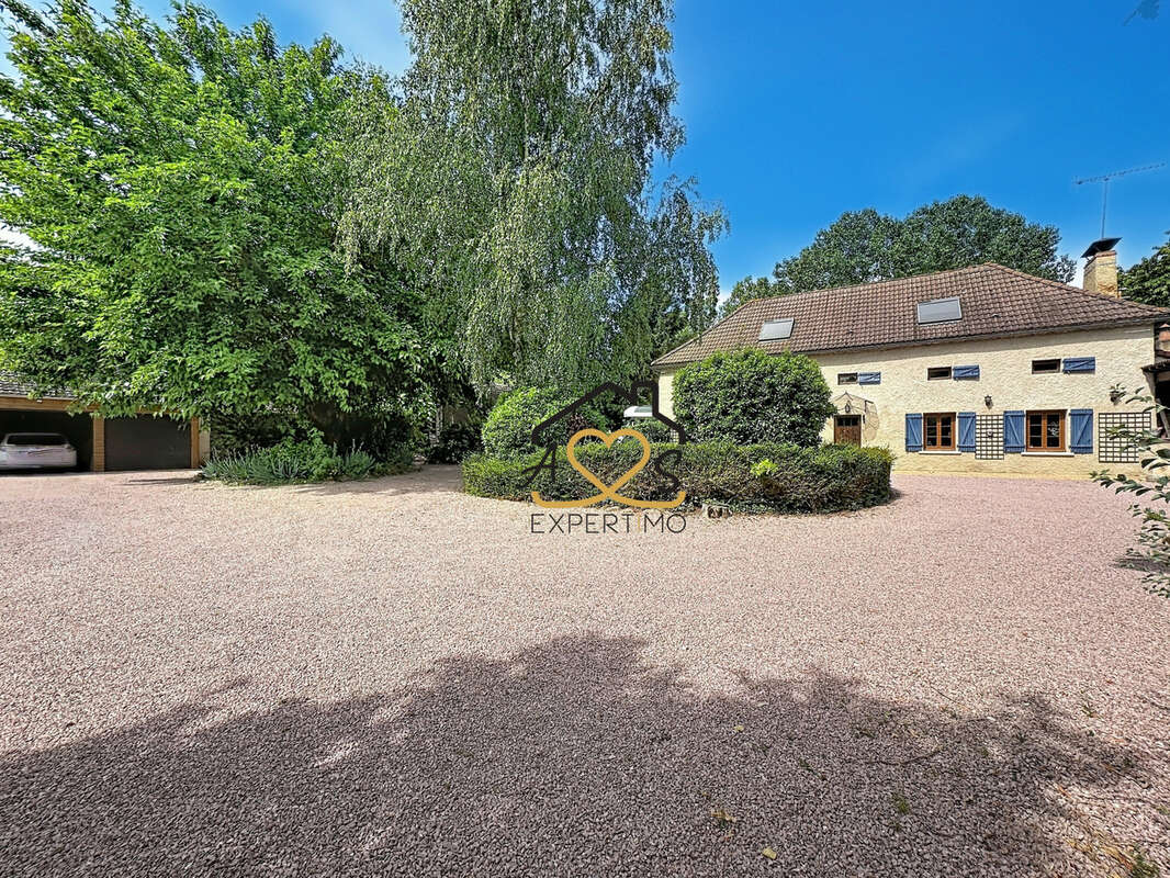 Maison à SAINT-PRIEST-BRAMEFANT