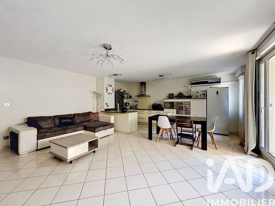 Photo 1 - Appartement à ECHIROLLES