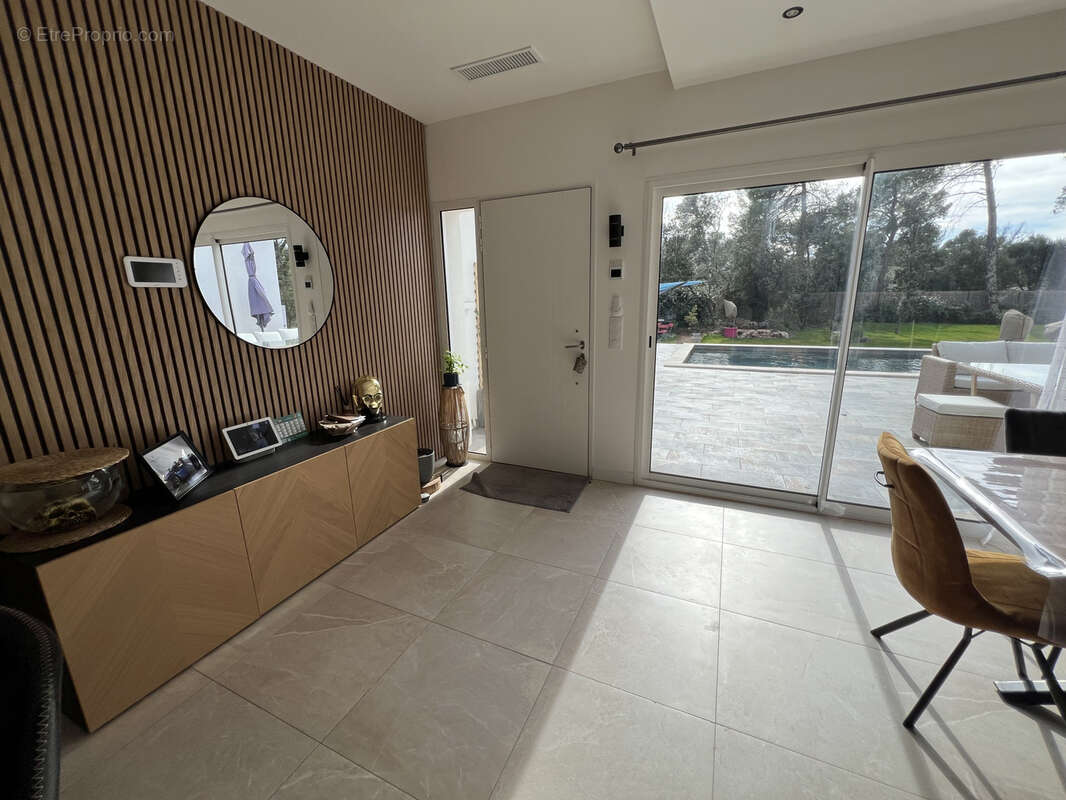 Maison à SILLANS-LA-CASCADE