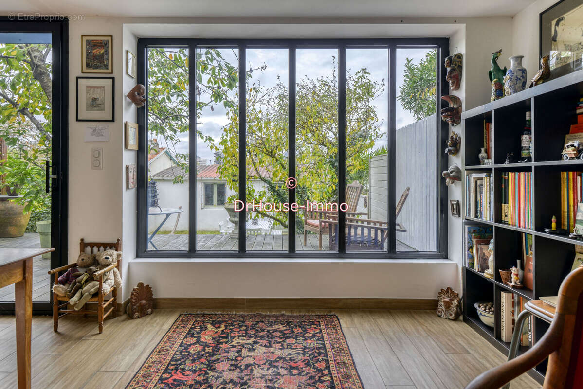 Maison à SAINT-SEBASTIEN-SUR-LOIRE