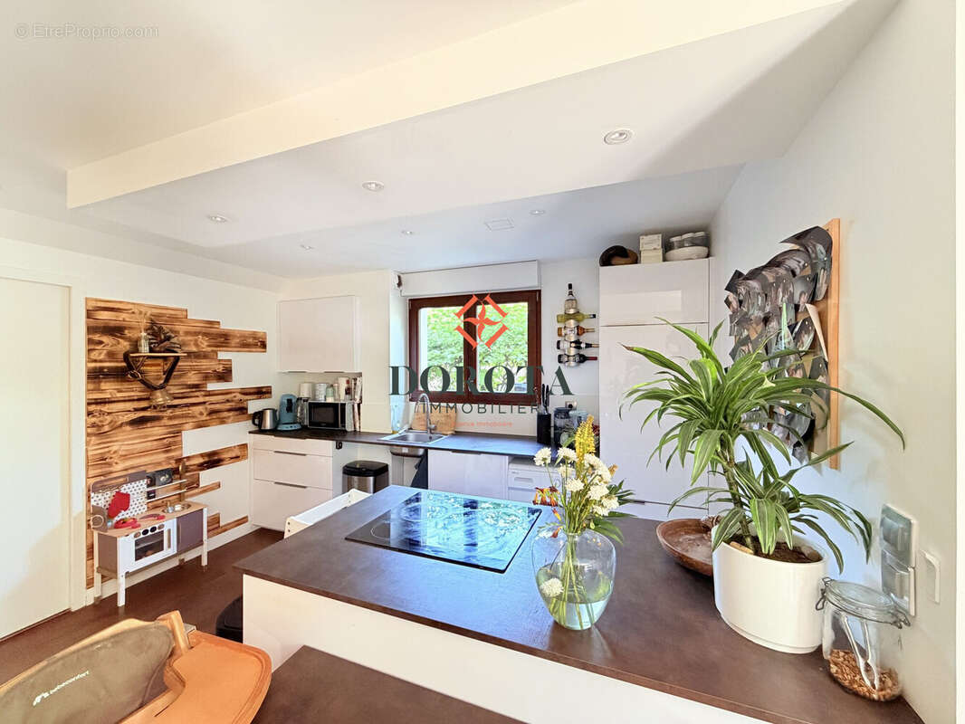 Appartement à MEYLAN