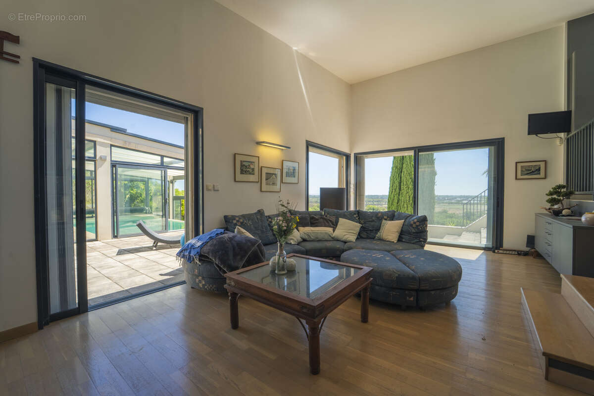 Maison à SAINT-GILLES